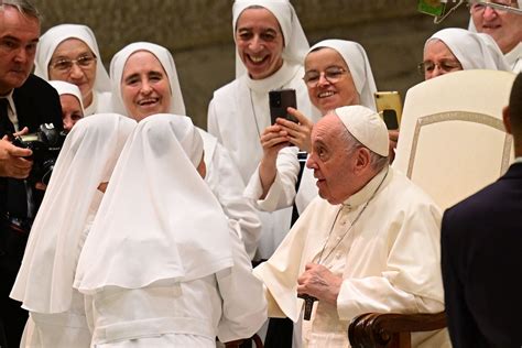 Pope Francis votes